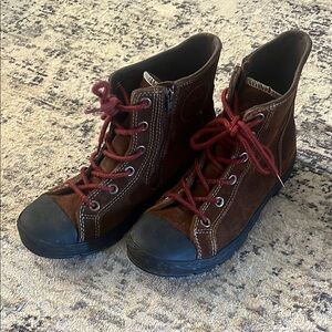 Converse Suede Hightops